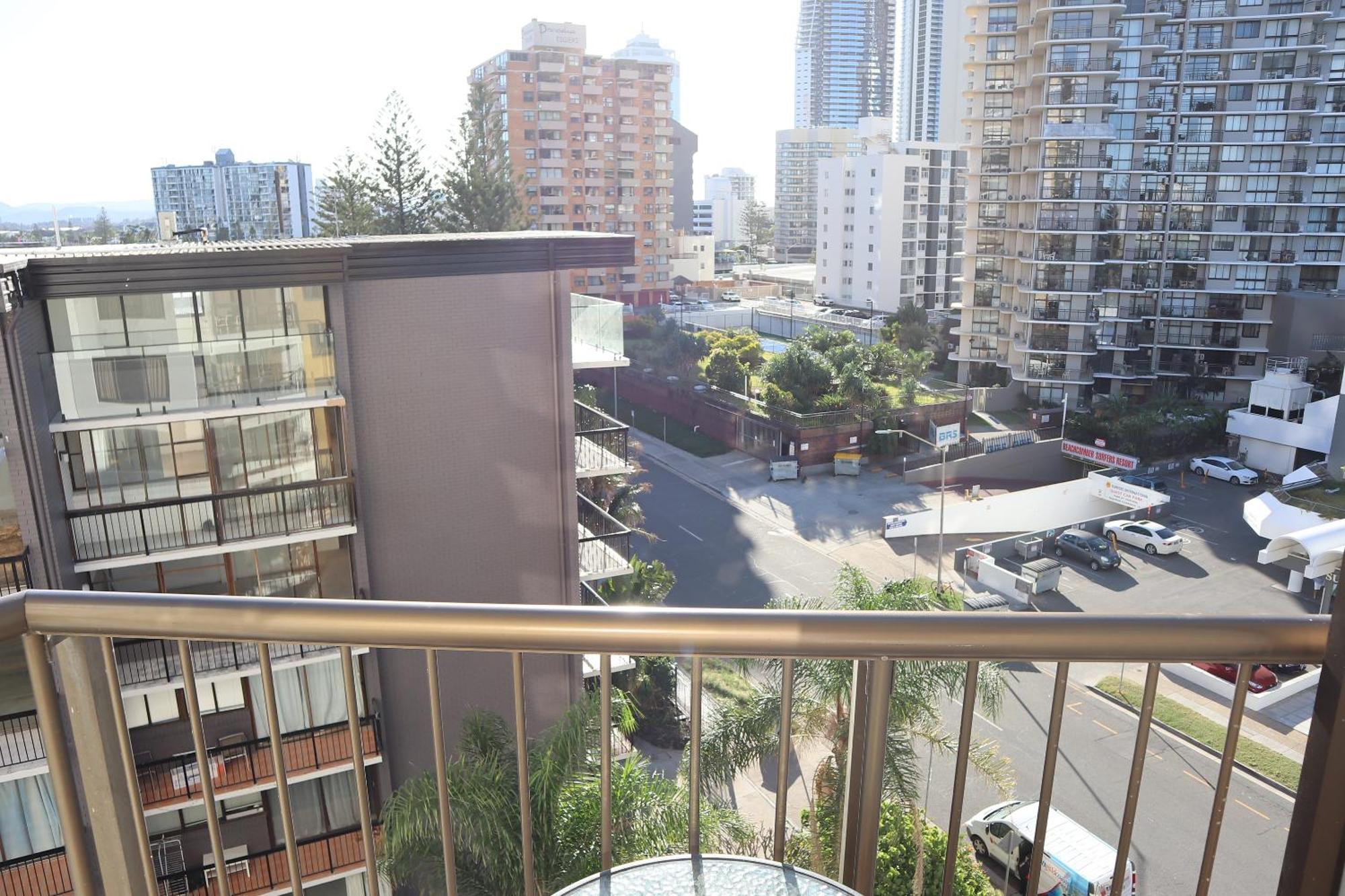 Erika'S Holiday Apartment 골드코스트 외부 사진