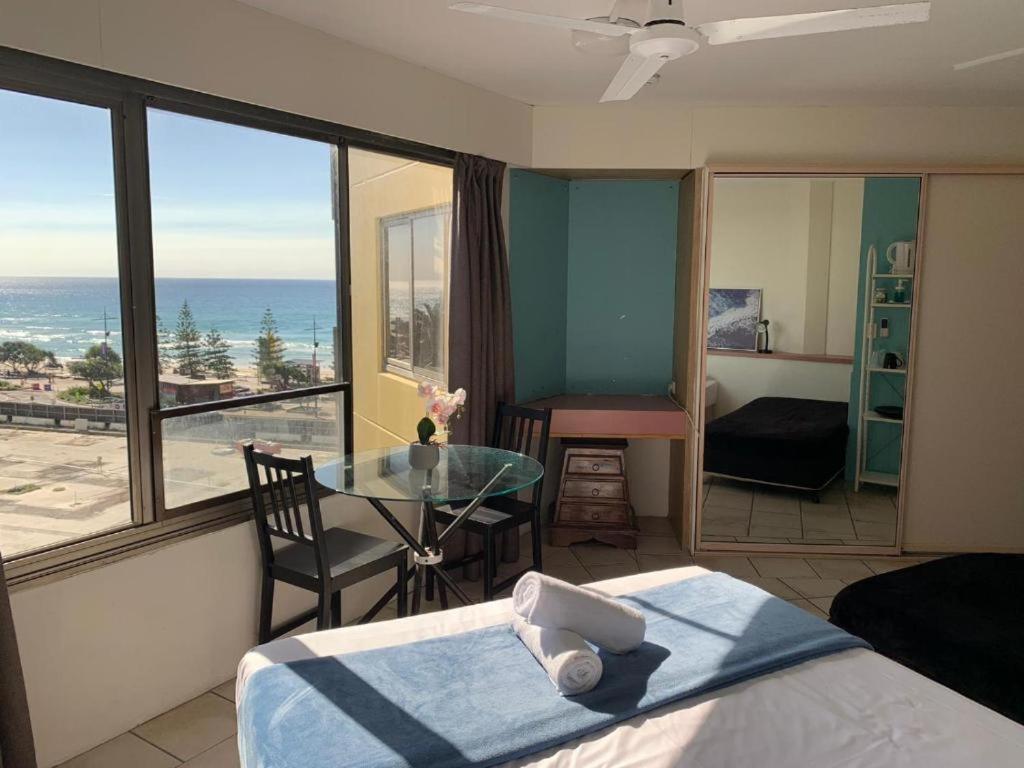 Erika'S Holiday Apartment 골드코스트 외부 사진