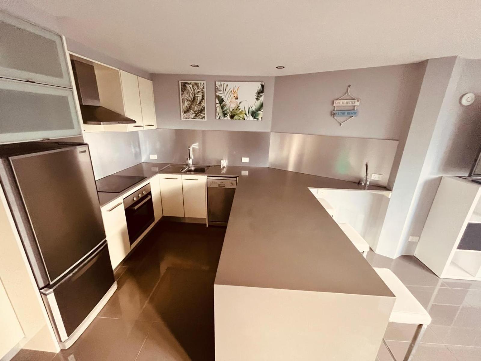 Erika'S Holiday Apartment 골드코스트 외부 사진