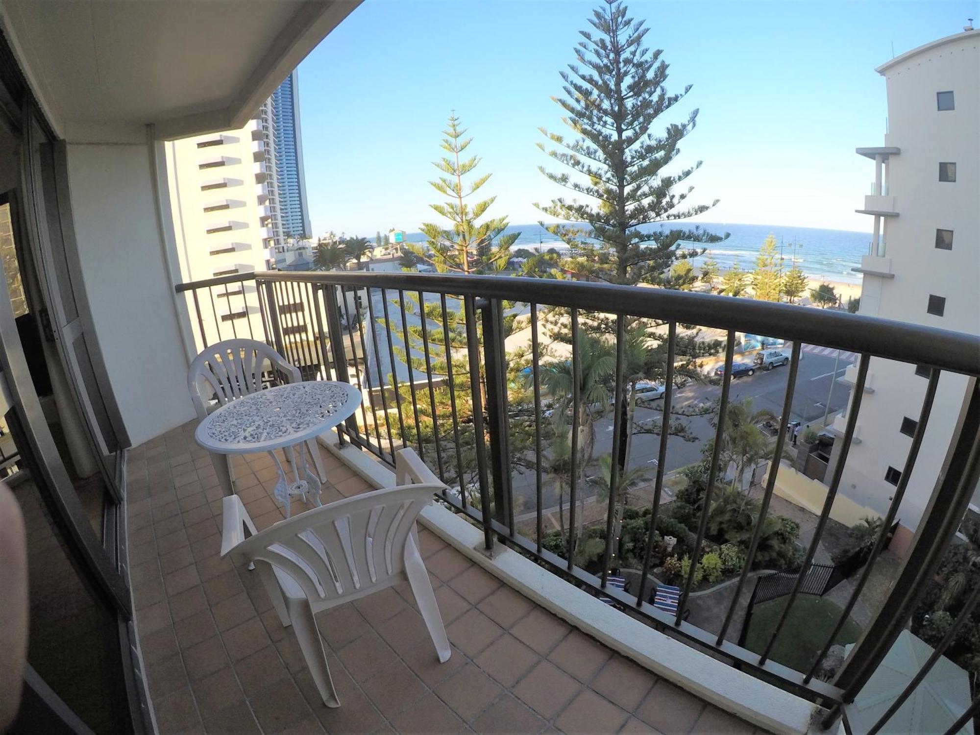 Erika'S Holiday Apartment 골드코스트 외부 사진